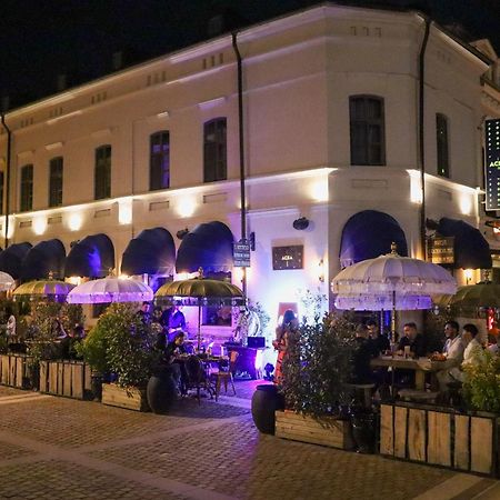 Acsa Inn Craiova Buitenkant foto