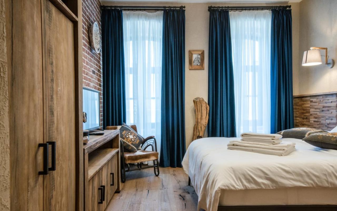 Acsa Inn Craiova Buitenkant foto