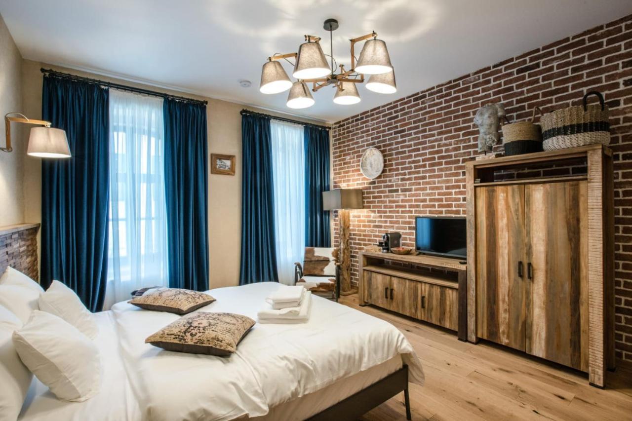 Acsa Inn Craiova Buitenkant foto