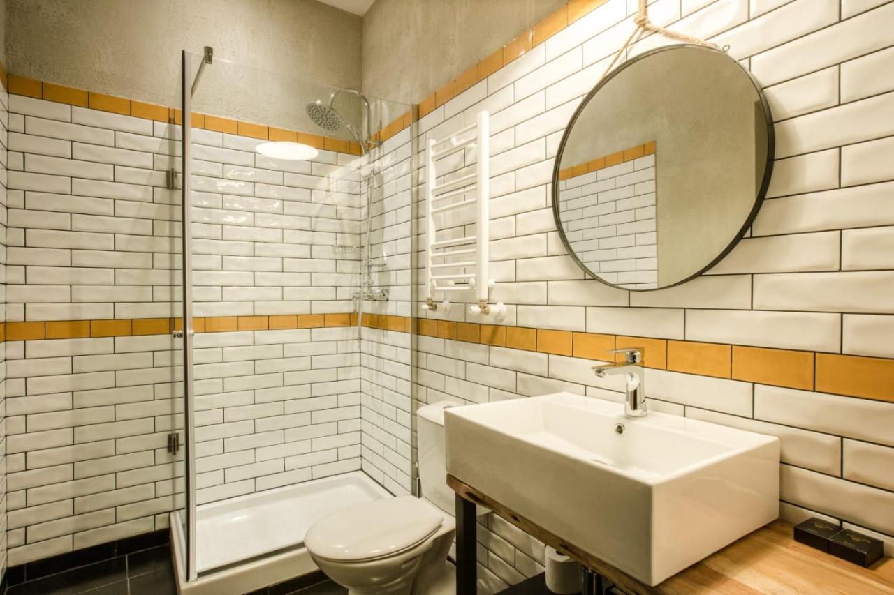 Acsa Inn Craiova Buitenkant foto